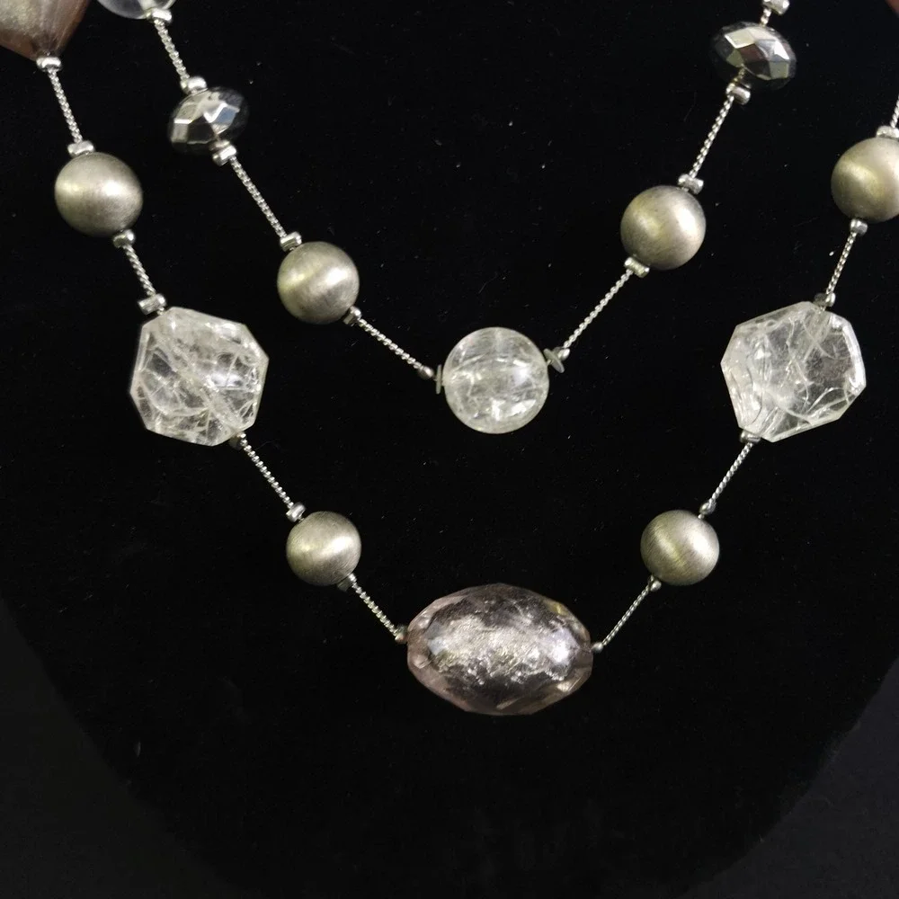 NY Long Chunky Necklace Silver Tone Large Clear/Silver Acrylic Beads Chic Modern